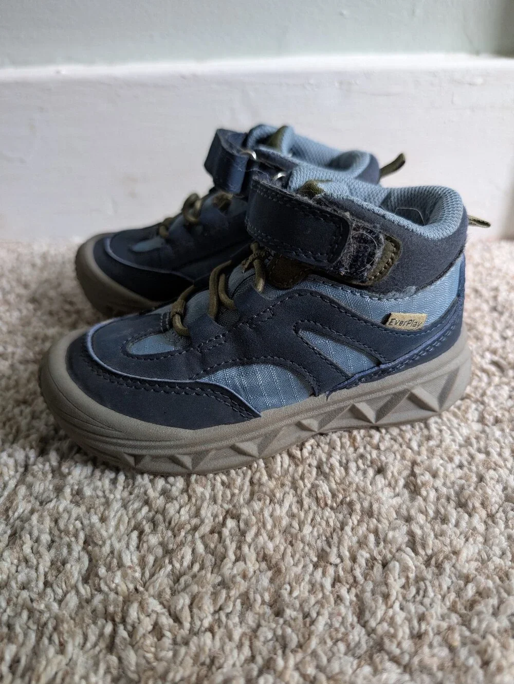 Oshkosh Toddler Navy Blue Outdoor High Top Sneakers - Sz 9 Activewear
